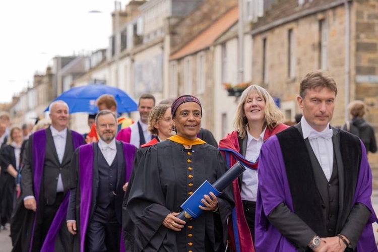 Veronique Tadjo in academic procession