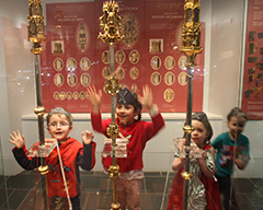 pupils with maces