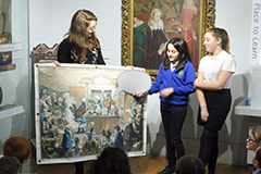 pupils learning about exhibits